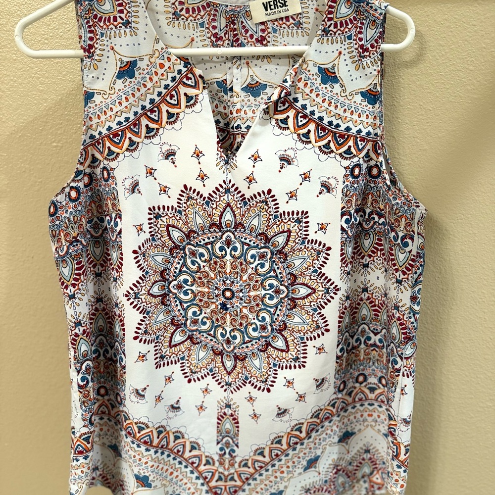 Verse Women's Sleeveless Mandala Blouse - Multicolor